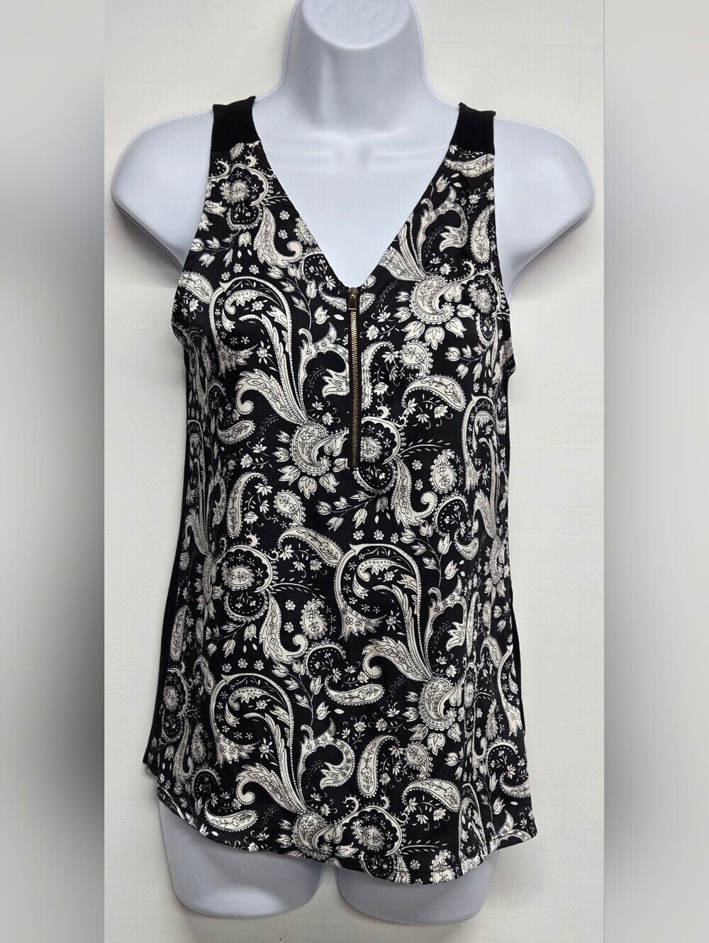 Express XS Top Sleeveless Henley Zipper Paisley